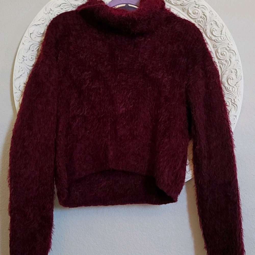 Cute crop tip sweater